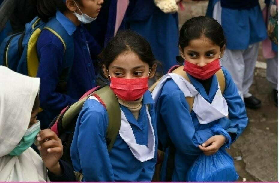 All Lahore Schools Ordered to Close at 11:00 AM Today Amid Security and Road Disruption